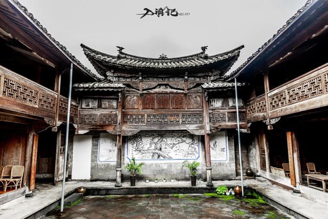 逃离痛苦的房子2